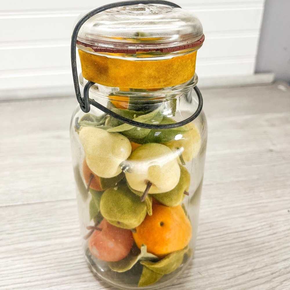 Vintage Glass‎ Vegetable Jar - Flocked Vegetables